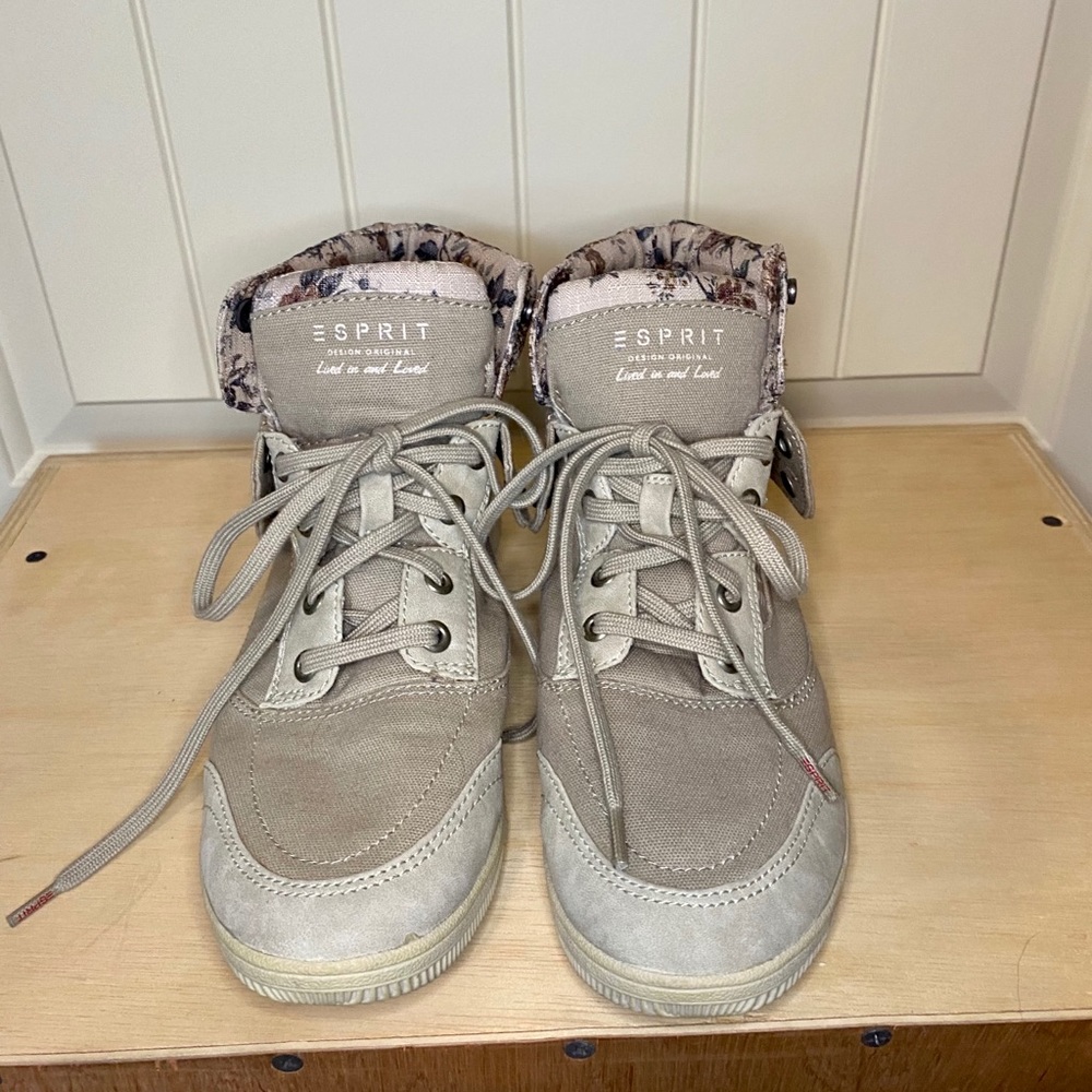 ESPRIT Chukkas- tan, size 8, sneaker